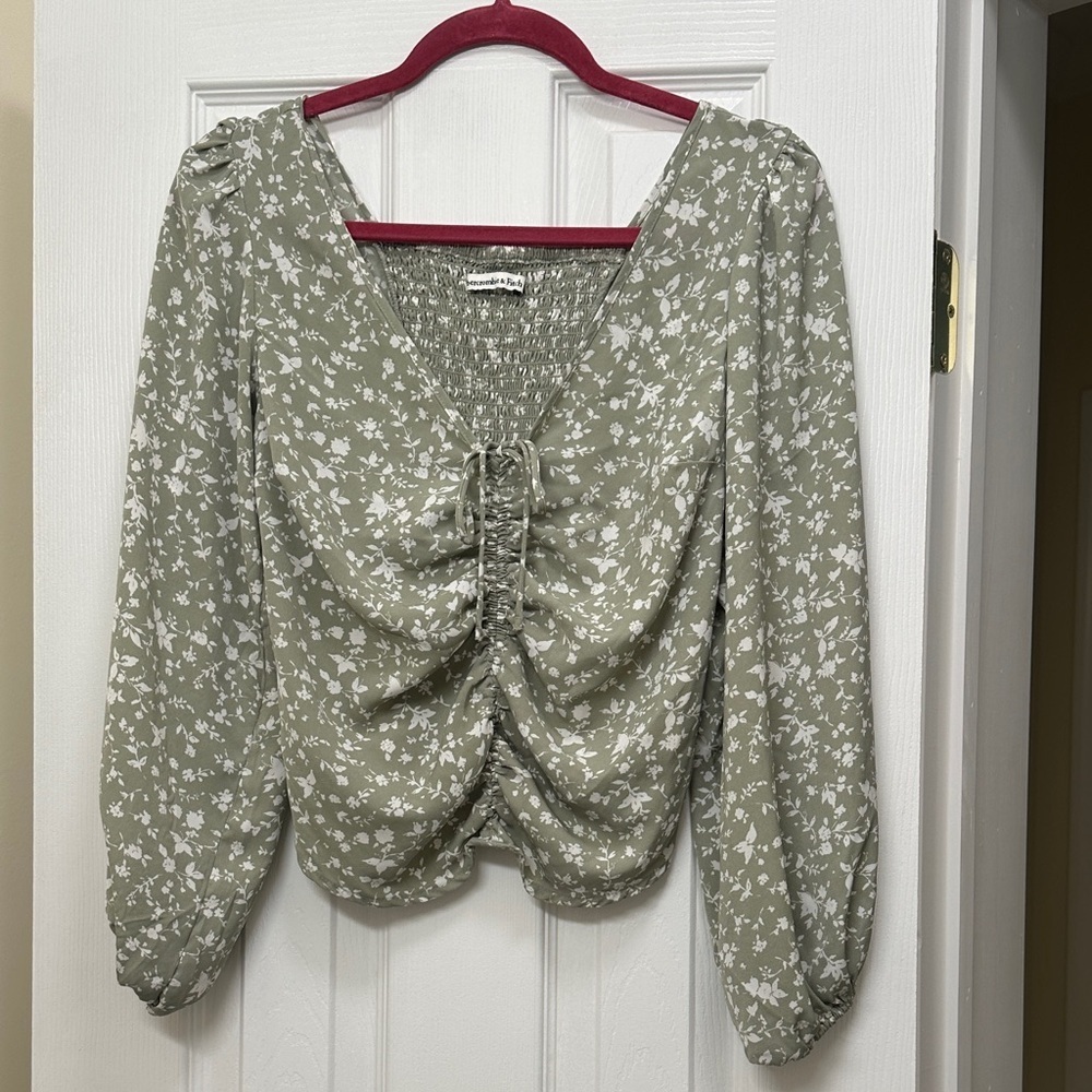 Abercrombie & Fitch Sage Green Floral Ruched Front Long Sleeve Blouse